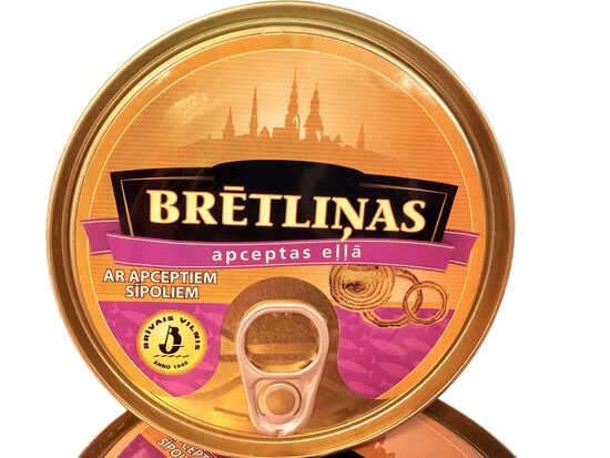 Brētliņas apceptas eļļā ar apceptiem sīpoliem - 230 g